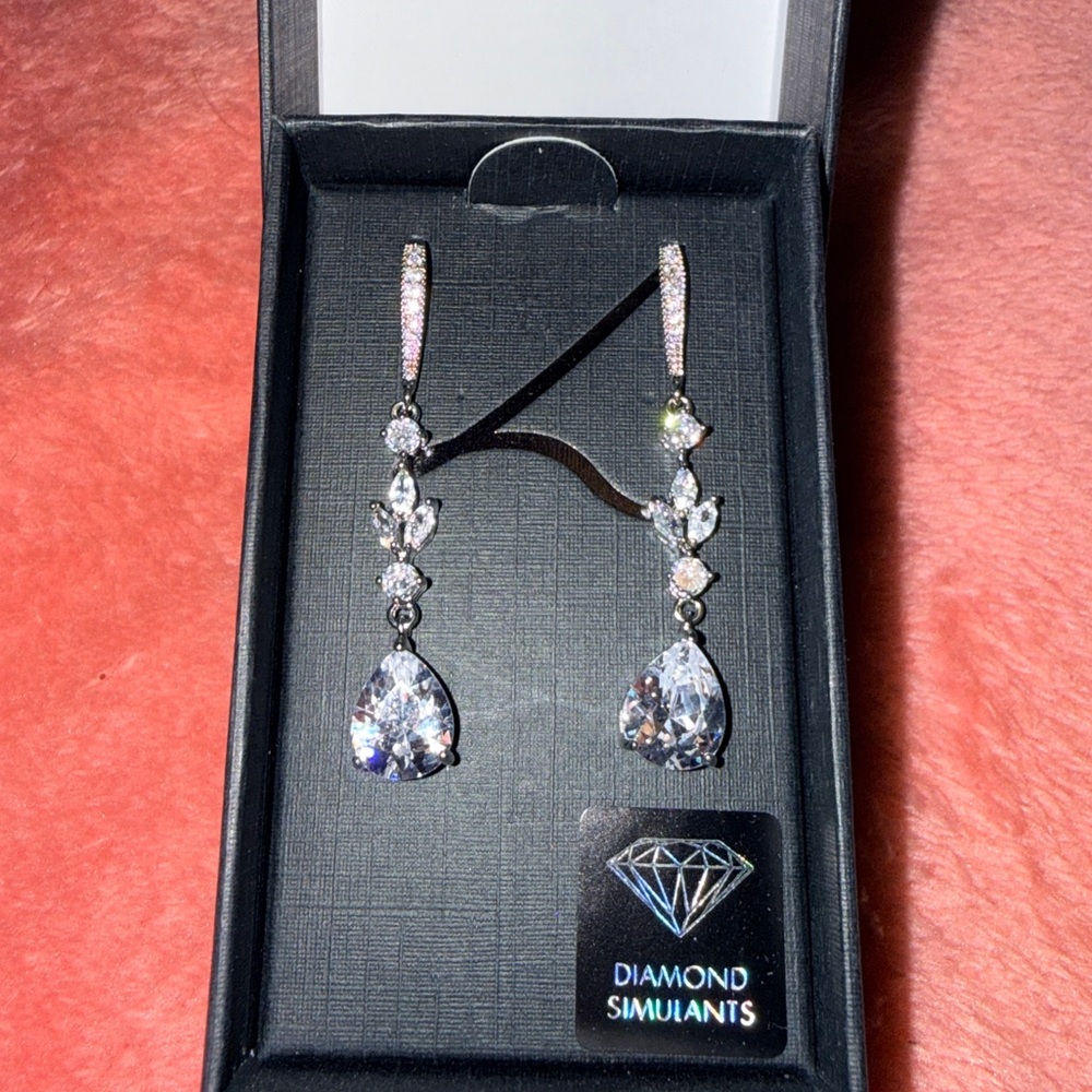 Drop ‘Diamond’ Earrings